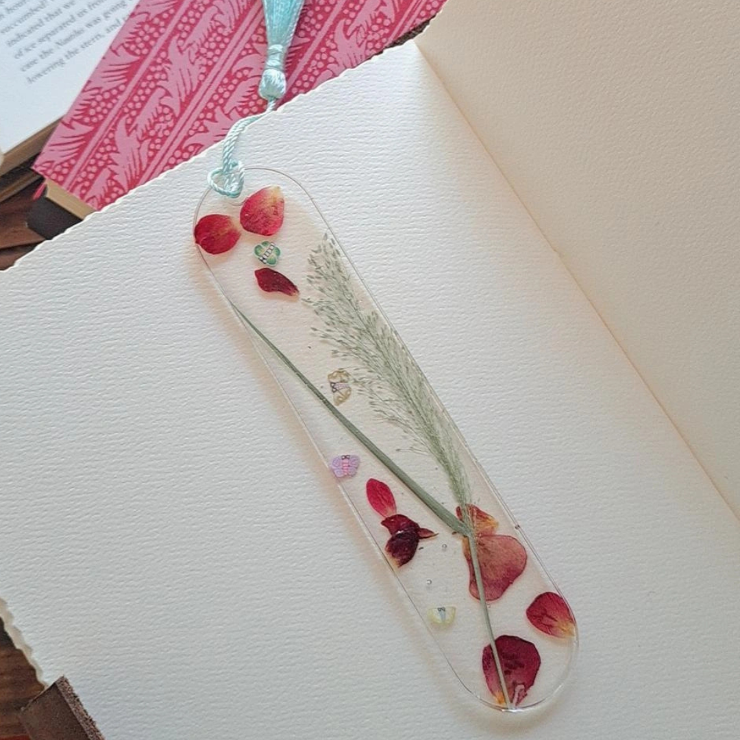 Handmade Resin Bookmark with Dried Flowers & Butterfly Beads – One-of-a-Kind Gift