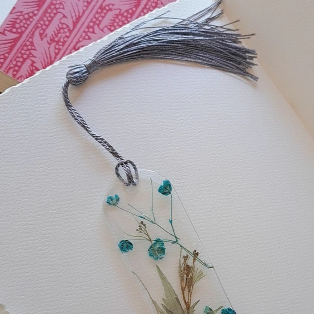 Handmade Resin Bookmark with Blue Dried Flowers – One-of-a-Kind Gift