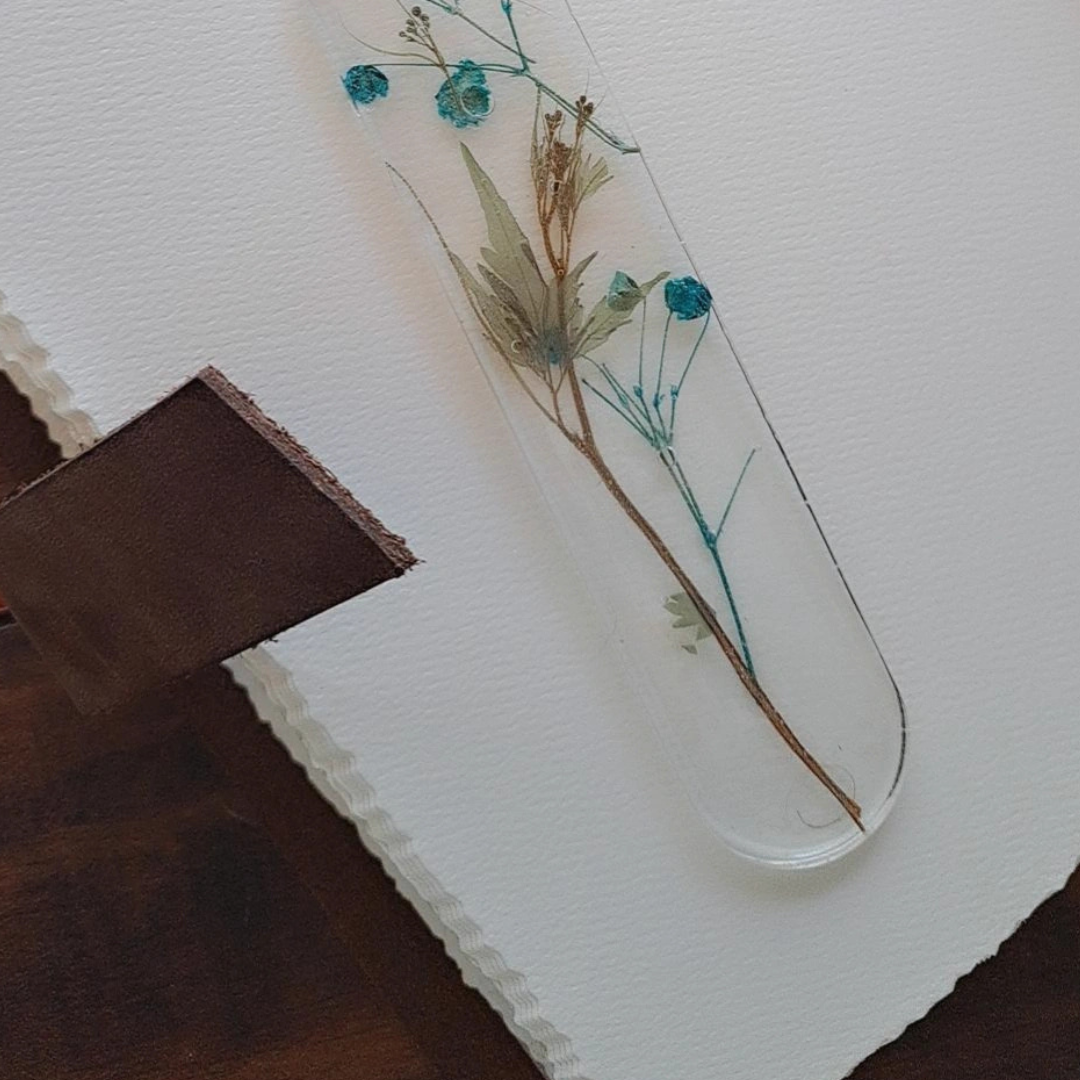 Handmade Resin Bookmark with Blue Dried Flowers – One-of-a-Kind Gift