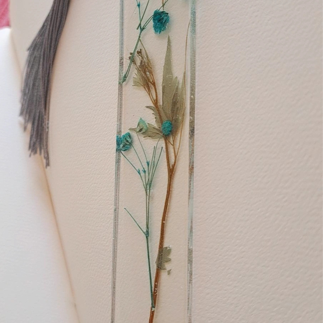 Handmade Resin Bookmark with Blue Dried Flowers – One-of-a-Kind Gift